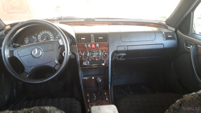 Mercedes C 200 2000, 271,000 km - 2.0 l - İmişli