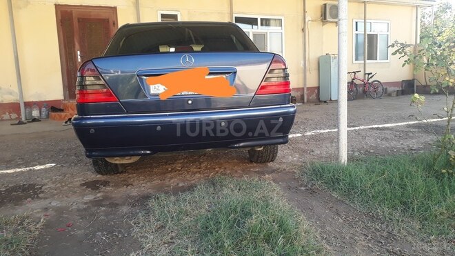 Mercedes C 200 2000, 271,000 km - 2.0 l - İmişli
