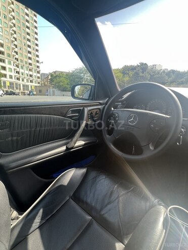 Mercedes E 320 2000, 299,427 km - 3.2 l - Bakı