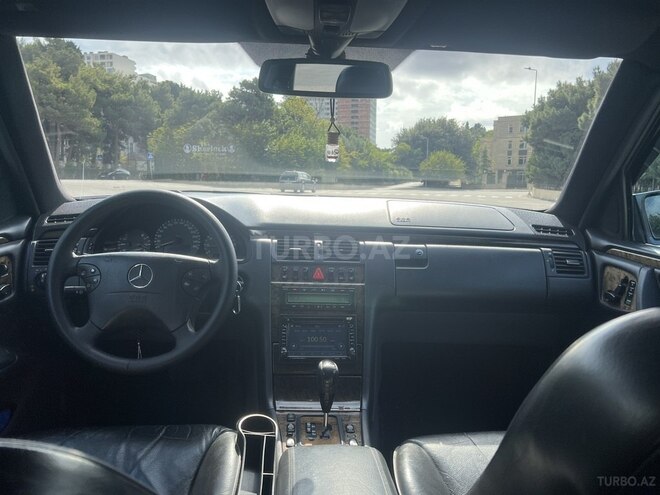 Mercedes E 320 2000, 299,427 km - 3.2 l - Bakı