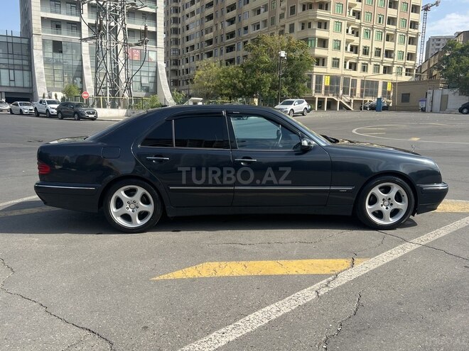 Mercedes E 320 2000, 299,427 km - 3.2 l - Bakı