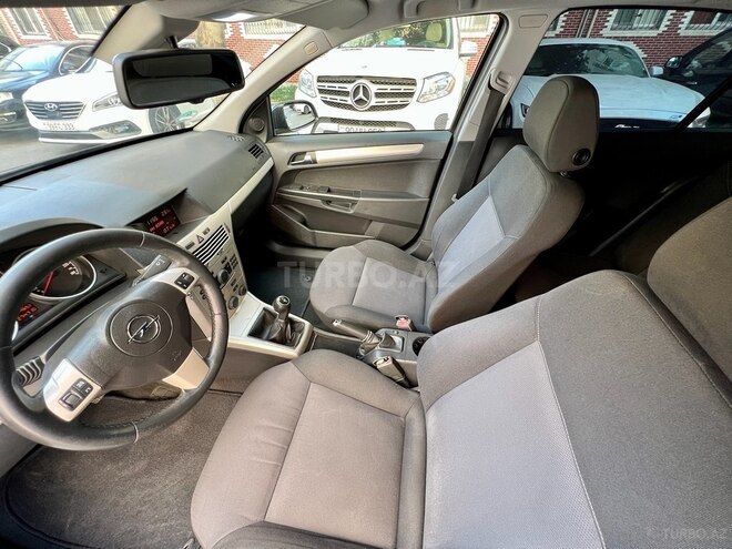Opel Astra 2008, 250,000 km - 1.4 l - Bakı