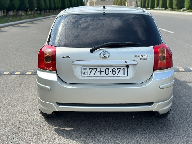 Toyota Corolla 2004, 271,787 km - 1.4 л - Gəncə