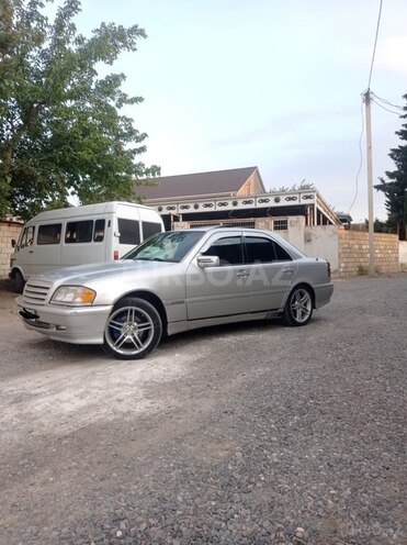 Mercedes C 180 1994, 500,000 km - 1.8 l - Qusar