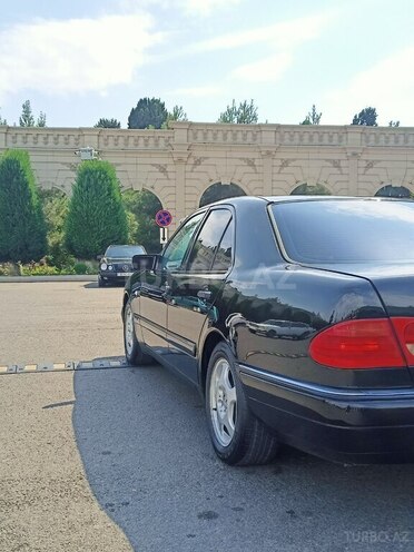 Mercedes E 240 1998, 290,087 km - 2.4 l - Gəncə