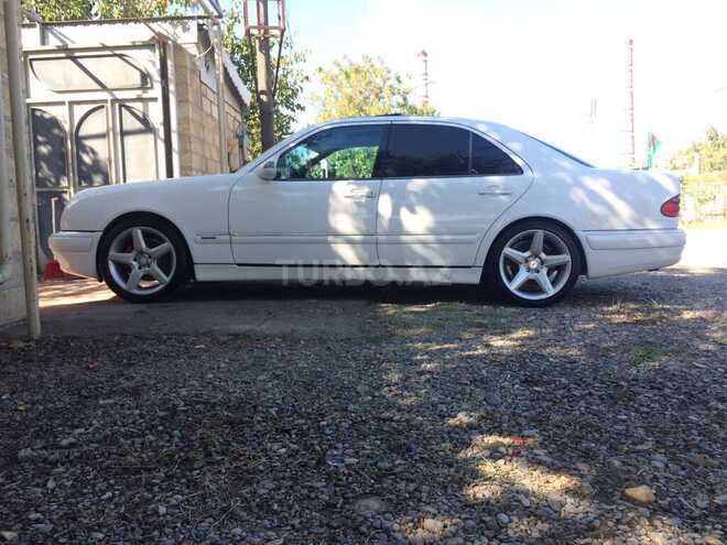 Mercedes E 320 2000, 154,132 km - 3.2 l - Bakı