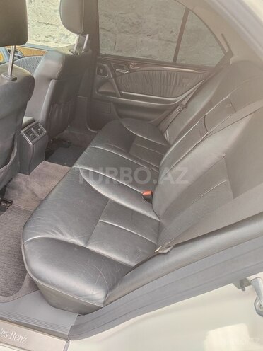Mercedes E 320 2000, 154,132 km - 3.2 l - Bakı