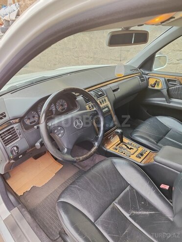 Mercedes E 320 2000, 154,132 km - 3.2 l - Bakı
