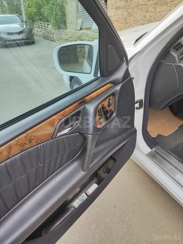 Mercedes E 320 2000, 154,132 km - 3.2 l - Bakı