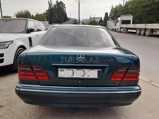 Mercedes E 270 2000, 310,000 km - 2.7 l - Bakı