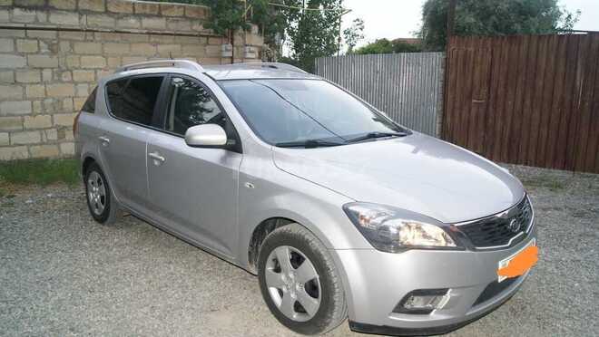 Kia Ceed 2010, 215,000 km - 1.4 l - Şəmkir