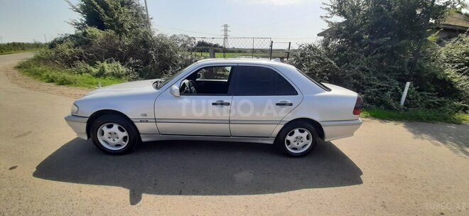 Mercedes C 200 2000, 424,000 km - 2.0 l - Masallı