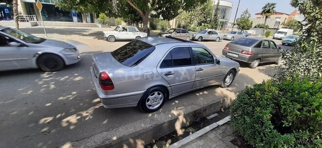 Mercedes C 200 2000, 424,000 km - 2.0 l - Masallı