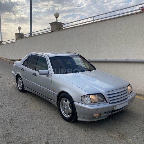 Mercedes C 220 1999, 530,000 km - 2.2 l - Bakı
