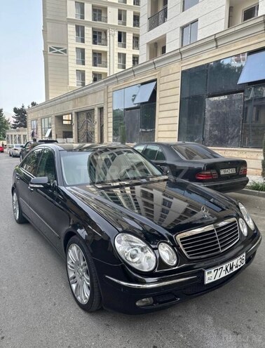 Mercedes E 320 2003, 302,500 km - 3.2 l - Bakı
