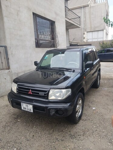 Mitsubishi Pajero io 2000, 302,012 km - 2.0 l - Bakı
