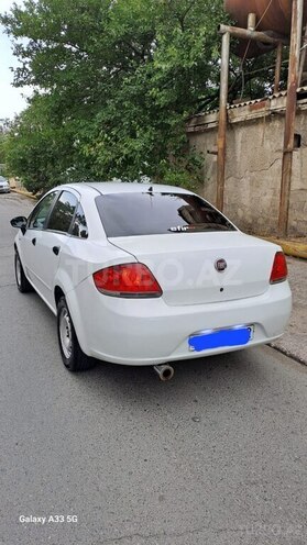 Fiat Linea 2009, 201,000 km - 1.4 l - Bakı