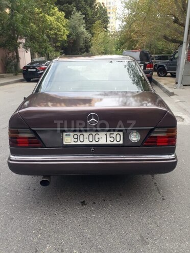 Mercedes E 250 1991, 455,000 km - 2.5 л - Bakı