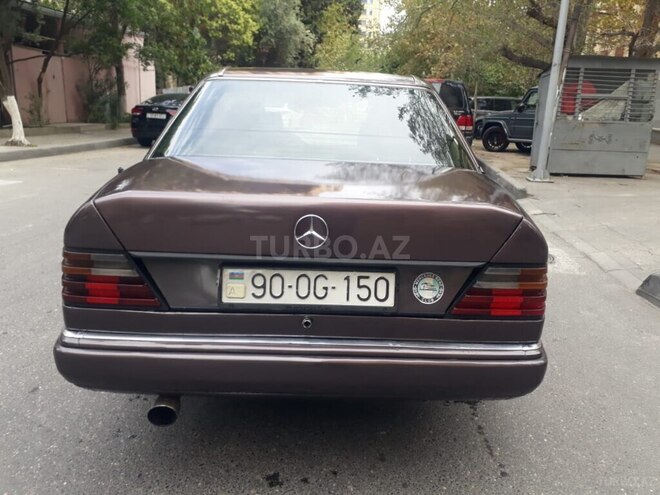 Mercedes E 250 1991, 455,000 km - 2.5 л - Bakı