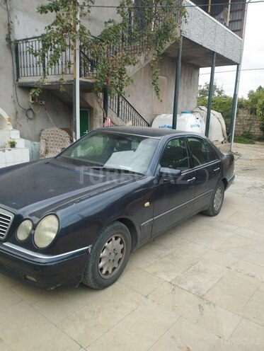 Mercedes E 230 1997, 5,563,988 km - 2.3 l - Bakı
