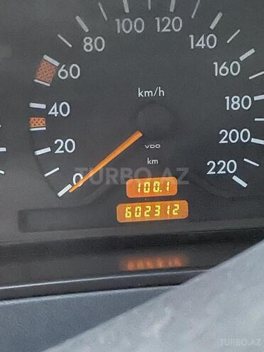 Mercedes E 220 1997, 600,000 km - 2.2 л - Qazax