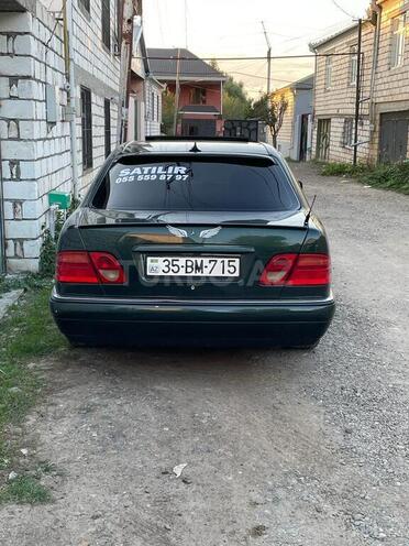 Mercedes E 220 1997, 600,000 km - 2.2 л - Qazax