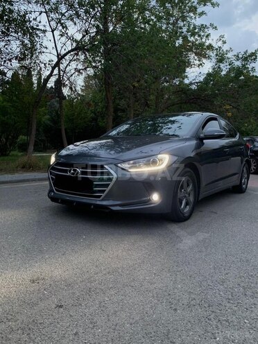 Hyundai Elantra 2015, 208,000 km - 1.6 л - Bakı