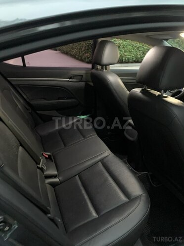 Hyundai Elantra 2015, 208,000 km - 1.6 л - Bakı