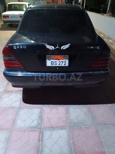 Mercedes C 230 1998, 290,000 km - 2.3 l - Salyan
