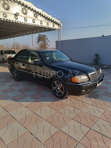 Mercedes C 230 1998, 290,000 km - 2.3 l - Salyan