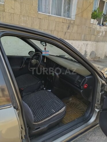 Opel Vectra 1996, 411,000 km - 1.8 l - Mingəçevir