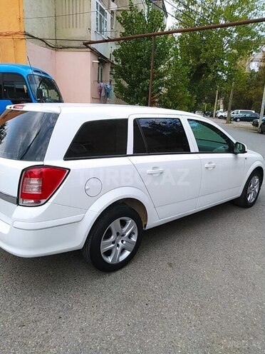 Opel Astra 2010, 263,412 km - 1.4 l - Sumqayıt