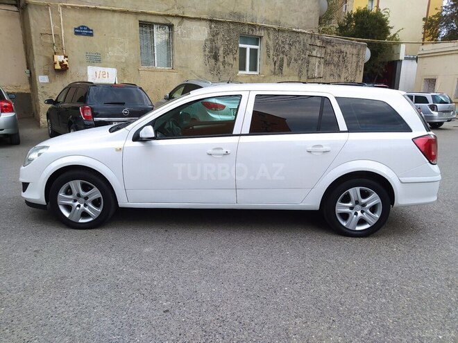 Opel Astra 2010, 263,412 km - 1.4 l - Sumqayıt
