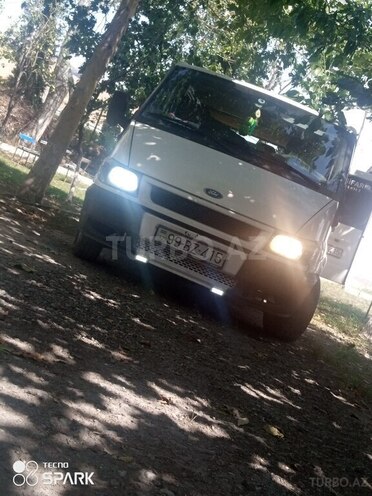 Ford Transit 2001, 610,000 km - 2.0 л - Şəki