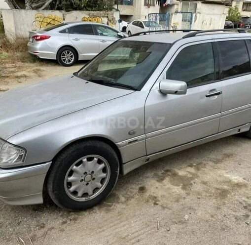 Mercedes C 220 1999, 250,000 km - 2.2 л - Lənkəran