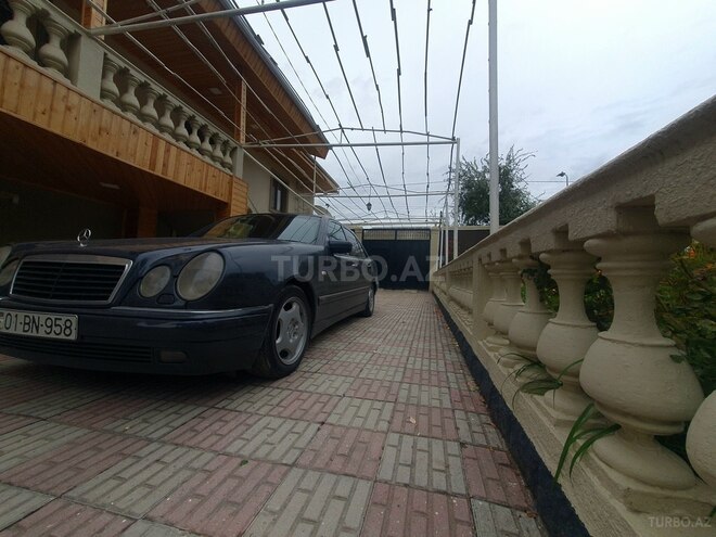 Mercedes E 220 1997, 470,000 km - 2.2 l - Bakı