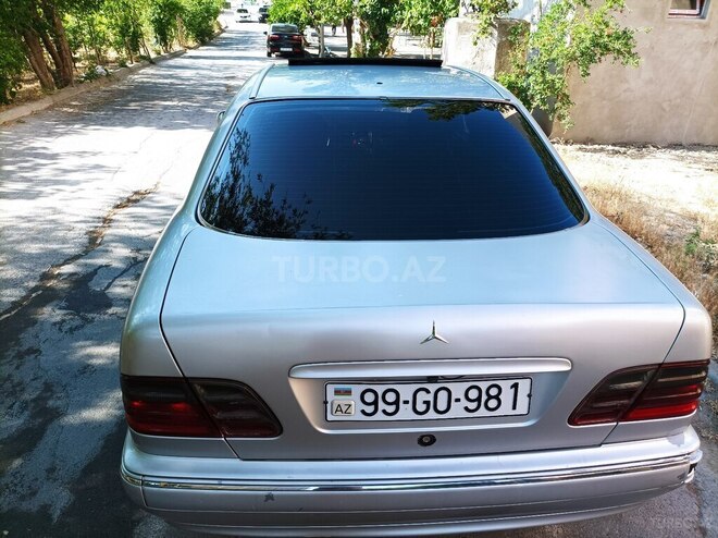Mercedes E 220 2000, 700,000 km - 2.2 l - Bakı
