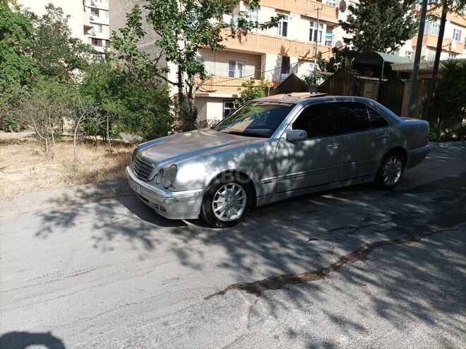 Mercedes E 220 2000, 700,000 km - 2.2 l - Bakı