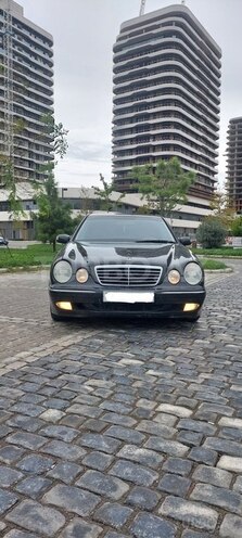 Mercedes E 320 1999, 210,000 km - 3.2 l - Bakı