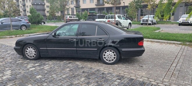 Mercedes E 320 1999, 210,000 km - 3.2 l - Bakı