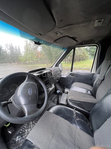 Ford Transit 2003, 390,000 km - 2.5 l - Qax