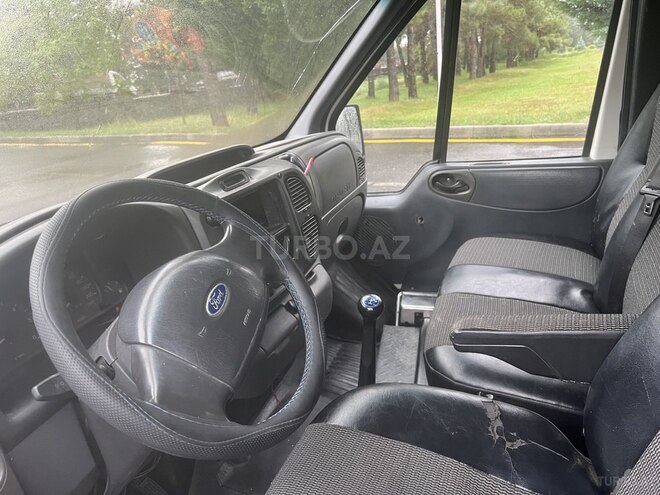 Ford Transit 2003, 390,000 km - 2.5 l - Qax