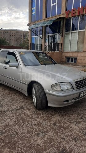 Mercedes C 240 1998, 210,000 km - 2.4 l - Gəncə
