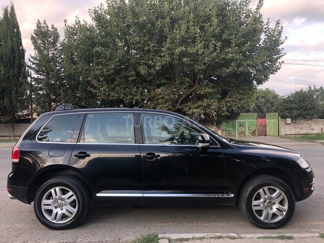 Volkswagen Touareg 2004, 223,000 km - 3.2 l - Qazax