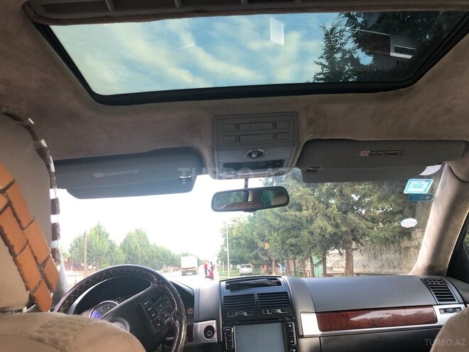 Volkswagen Touareg 2004, 223,000 km - 3.2 l - Qazax