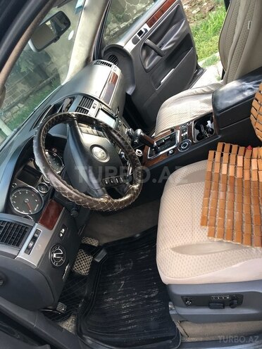 Volkswagen Touareg 2004, 223,000 km - 3.2 l - Qazax