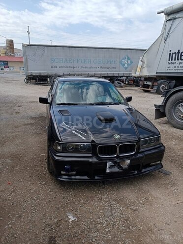 BMW 325 1994, 321,448 km - 2.5 l - Bakı
