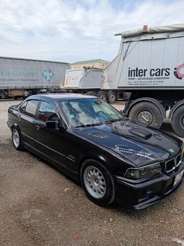 BMW 325 1994, 321,448 km - 2.5 l - Bakı