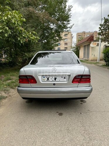 Mercedes E 240 1998, 304,000 km - 2.4 l - Gəncə