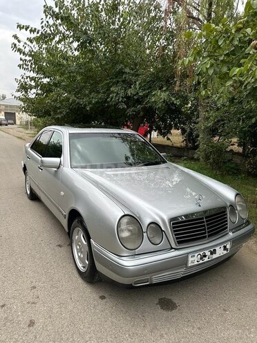 Mercedes E 240 1998, 304,000 km - 2.4 l - Gəncə